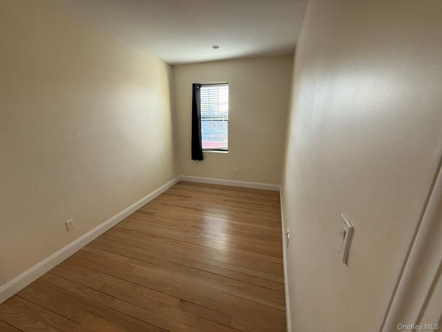 610 Jerico Turnpike, New Hyde Park, NY 11040