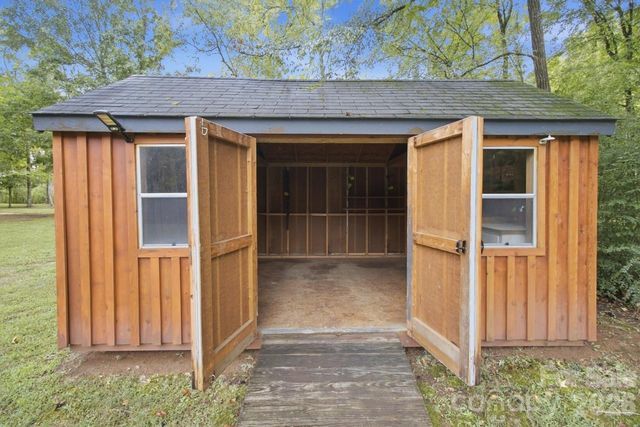 128 Maxamy Lane, Mooresville, NC 28117