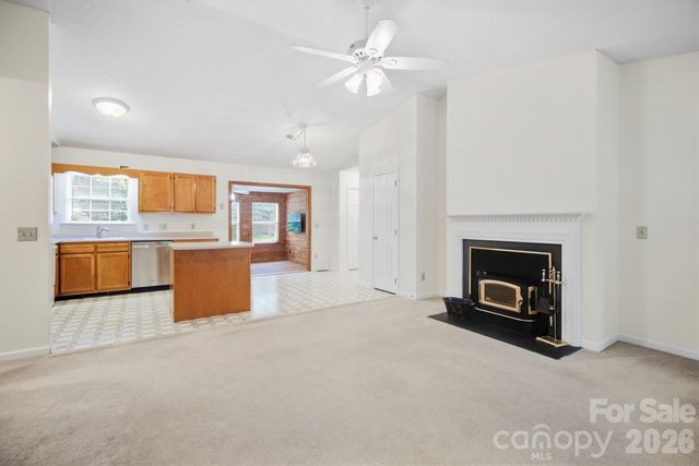 128 Maxamy Lane, Mooresville, NC 28117