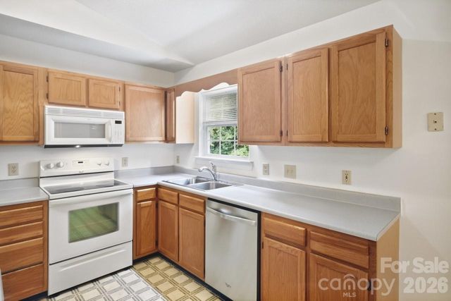 128 Maxamy Lane, Mooresville, NC 28117