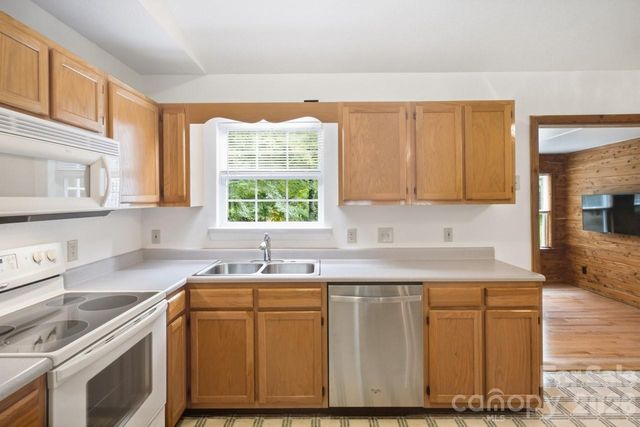 128 Maxamy Lane, Mooresville, NC 28117