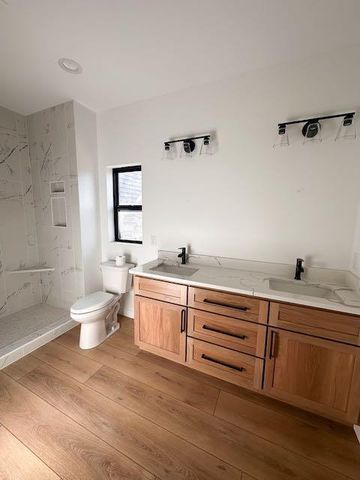 1328 Academy DRIVE, Holmen, WI 54636