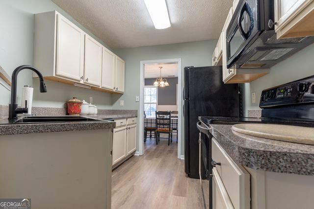 25 Shadowbrook Court, Covington, GA 30016