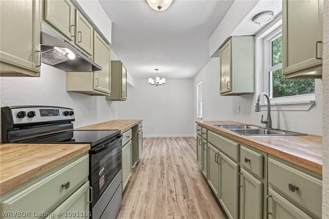 3220 S 16th Street, Fort Smith, AR 72901