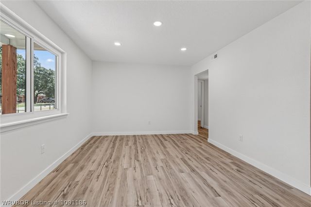 3220 S 16th Street, Fort Smith, AR 72901