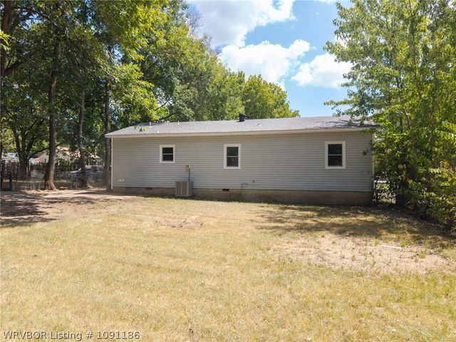 3220 S 16th Street, Fort Smith, AR 72901