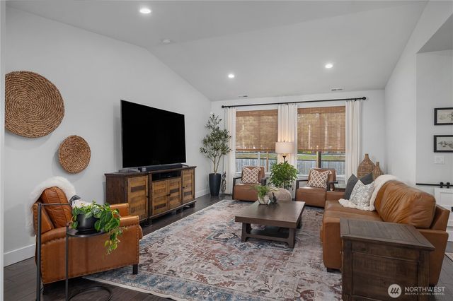 382 E Buck Street, Mccleary, WA 98557