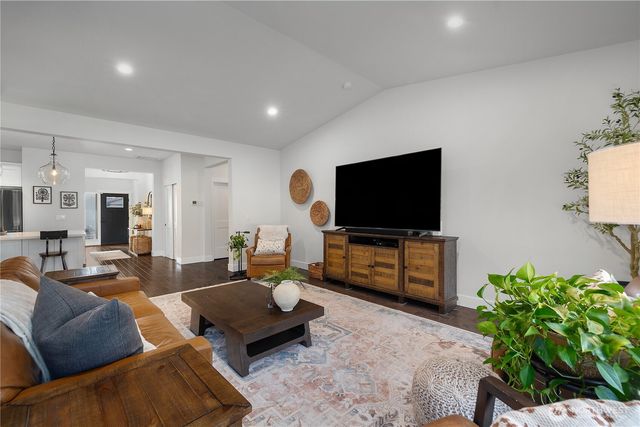 382 E Buck Street, Mccleary, WA 98557