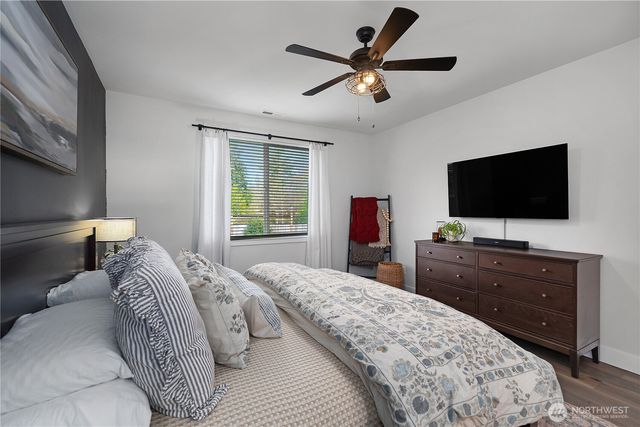 382 E Buck Street, Mccleary, WA 98557