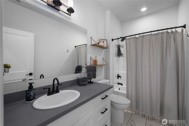 382 E Buck Street, Mccleary, WA 98557