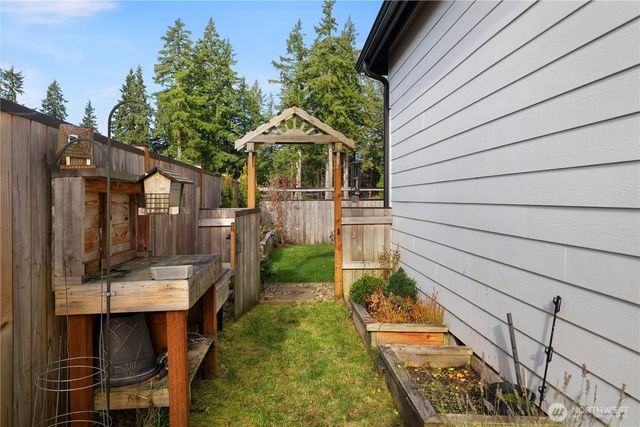 382 E Buck Street, Mccleary, WA 98557