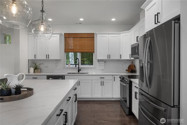 382 E Buck Street, Mccleary, WA 98557