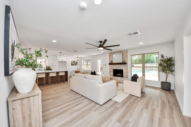 12323 Brandywyne Drive, Houston, TX 77077