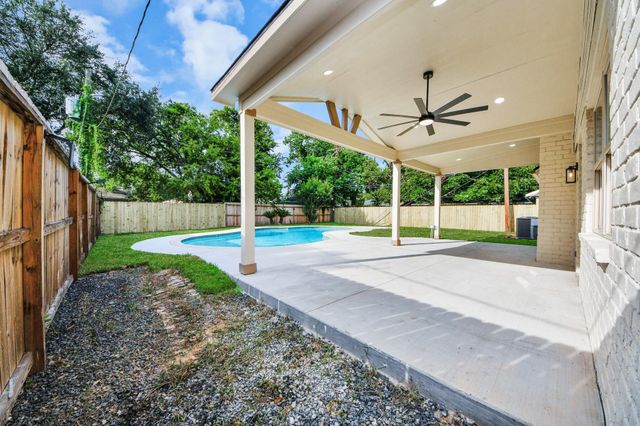 12323 Brandywyne Drive, Houston, TX 77077
