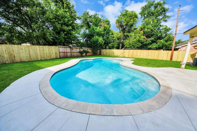 12323 Brandywyne Drive, Houston, TX 77077