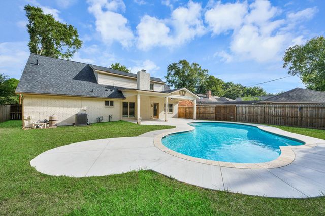 12323 Brandywyne Drive, Houston, TX 77077