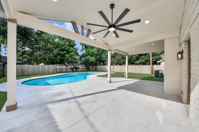 12323 Brandywyne Drive, Houston, TX 77077
