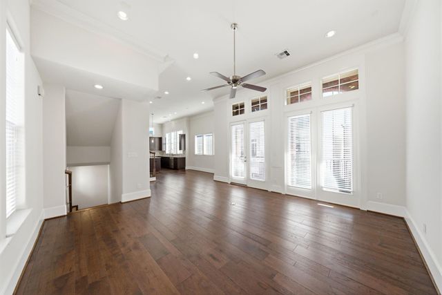 9452 London Bridge Station, Houston, TX 77045