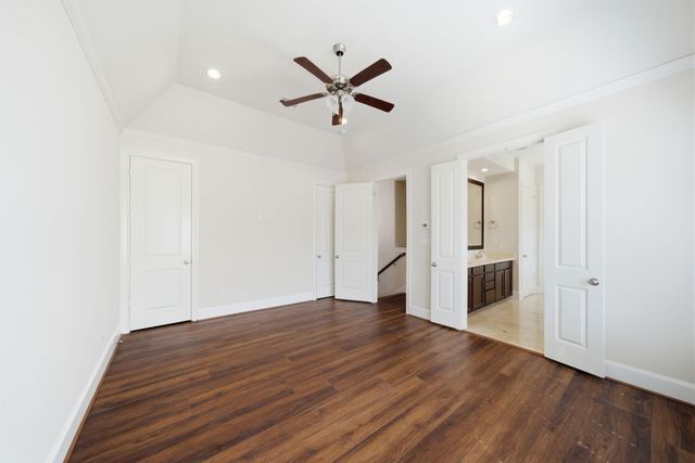 9452 London Bridge Station, Houston, TX 77045