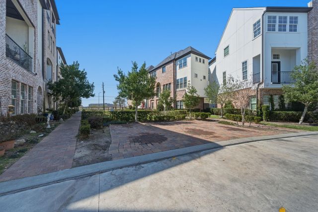 9452 London Bridge Station, Houston, TX 77045