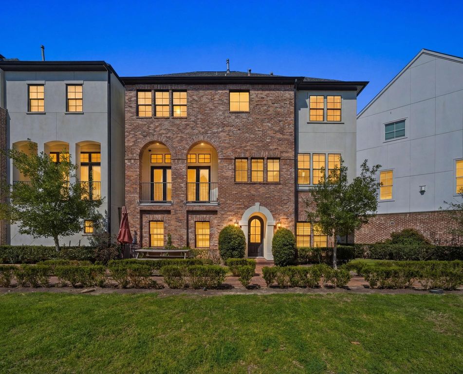 9452 London Bridge Station, Houston, TX 77045