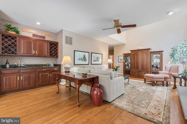 2028 SPRING BRANCH DR, Vienna, VA 22181
