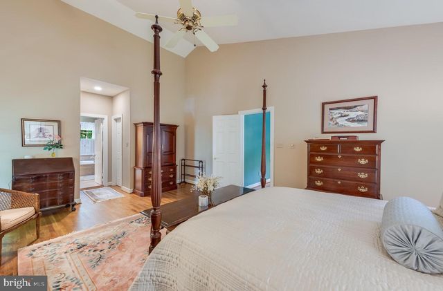 2028 SPRING BRANCH DR, Vienna, VA 22181