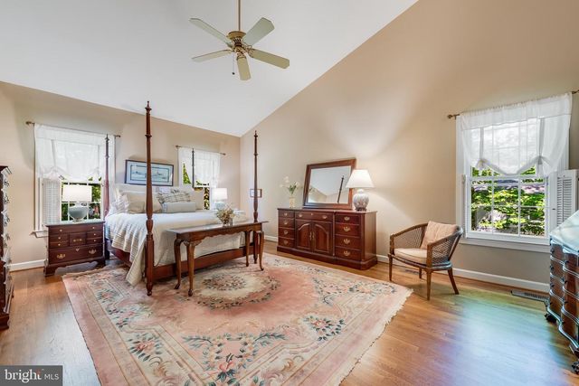2028 SPRING BRANCH DR, Vienna, VA 22181