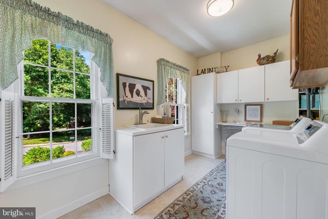 2028 SPRING BRANCH DR, Vienna, VA 22181
