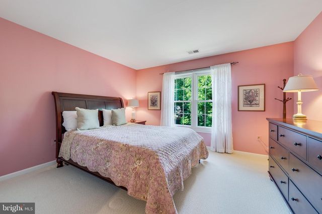 2028 SPRING BRANCH DR, Vienna, VA 22181