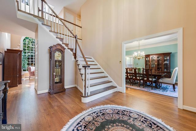 2028 SPRING BRANCH DR, Vienna, VA 22181
