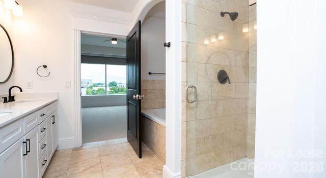 4300 Sharon Road E, Charlotte, NC 28211
