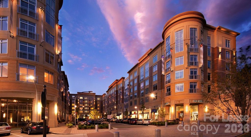 4300 Sharon Road E, Charlotte, NC 28211