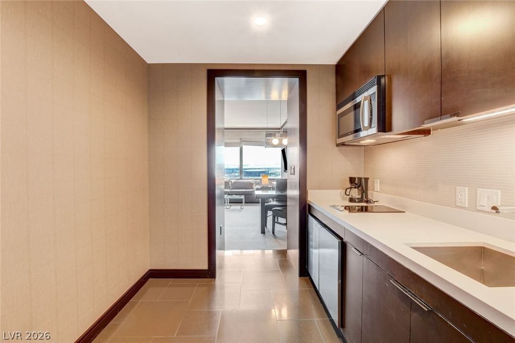 2600 West Harmon Avenue 33015, Las Vegas, NV 89158 — photo 2