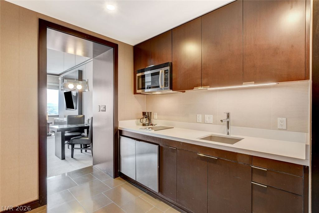 2600 West Harmon Avenue 33015, Las Vegas, NV 89158 — photo 3