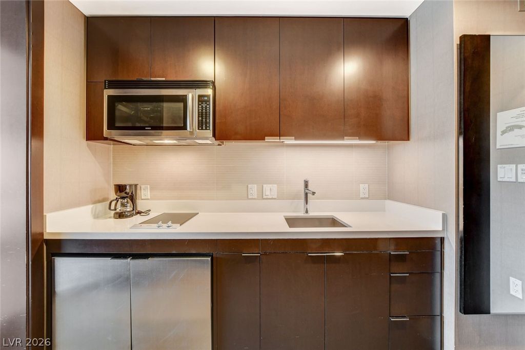 2600 West Harmon Avenue 33015, Las Vegas, NV 89158 — photo 4