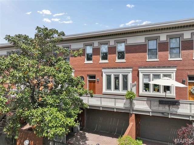 11 Portland Court, St Louis, MO 63108