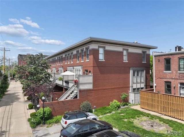 11 Portland Court, St Louis, MO 63108