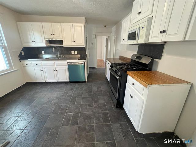 158 Beechwood Avenue 2, Torrington, CT 06790