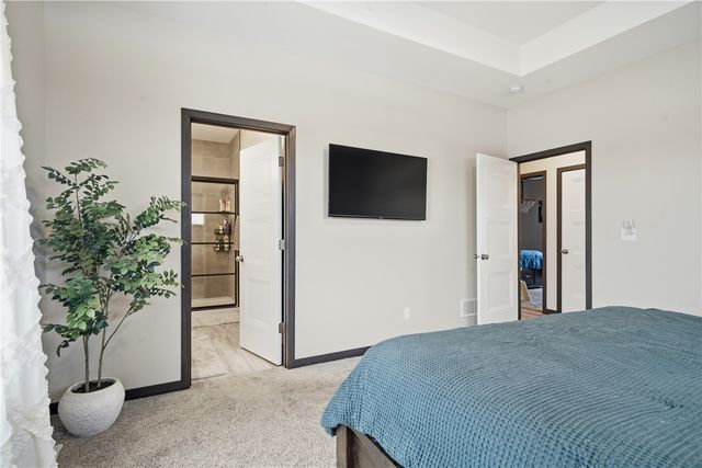 1389 Cardinal Drive, Fairfax, IA 52228