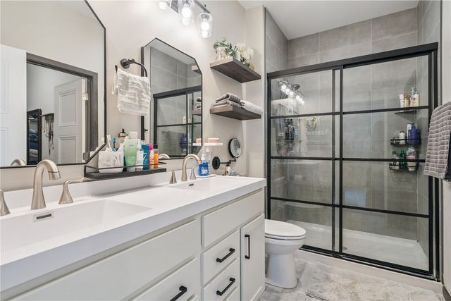 1389 Cardinal Drive, Fairfax, IA 52228