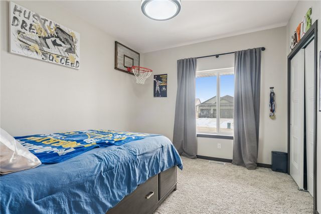 1389 Cardinal Drive, Fairfax, IA 52228