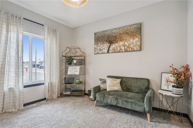 1389 Cardinal Drive, Fairfax, IA 52228