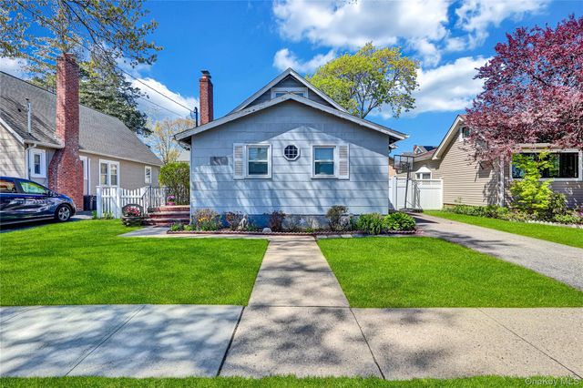 1834 Twain Street, North Baldwin, NY 11510
