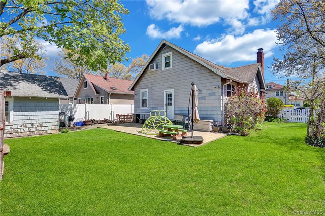 1834 Twain Street, North Baldwin, NY 11510