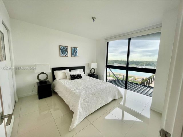 5252 NW 85th Avenue 406, Doral, FL 33166