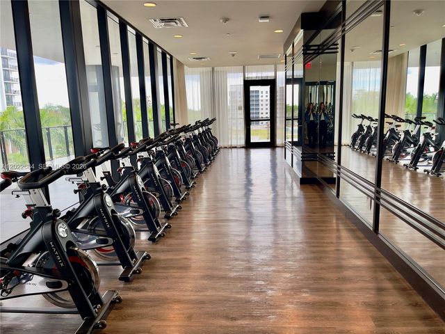 5252 NW 85th Avenue 406, Doral, FL 33166