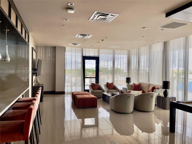 5252 NW 85th Avenue 406, Doral, FL 33166