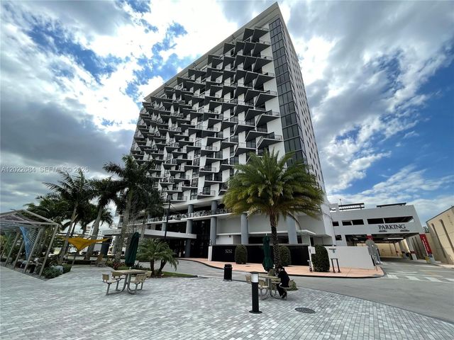 5252 NW 85th Avenue 406, Doral, FL 33166