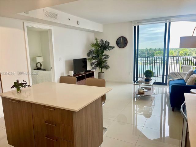 5252 NW 85th Avenue 406, Doral, FL 33166
